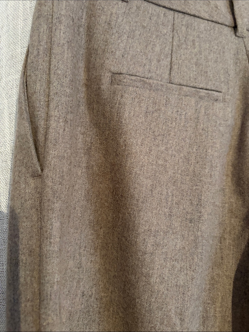 Aritzia Effortless Pants - Picture 4 of 5